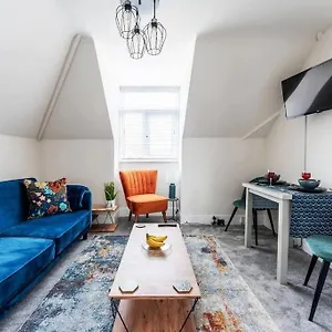 the-coastal-loft.bournemouth-hotels.org/